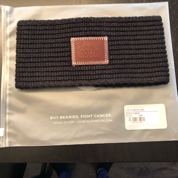 Love Your Melon Accessories - Love Your Melon Black knit headband NWT